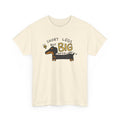 “Short Legs, Big Attitude” Dachshund T-Shirt – Lustiger Hund Grafik-T-Shirt