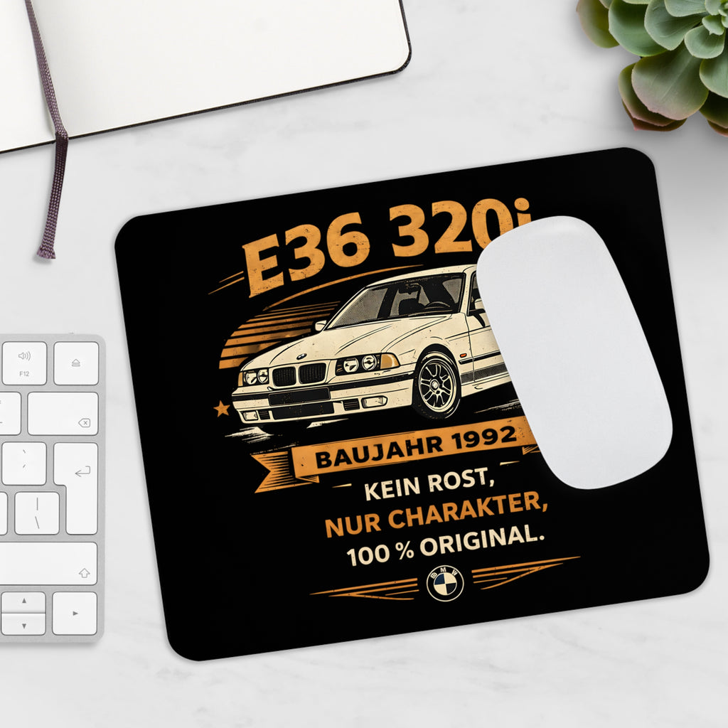 BMW E36 320i Mousepad – Baujahr 1992 Youngtimer Design – Mousepad von Kalabula, 23,2 × 19,4 cm