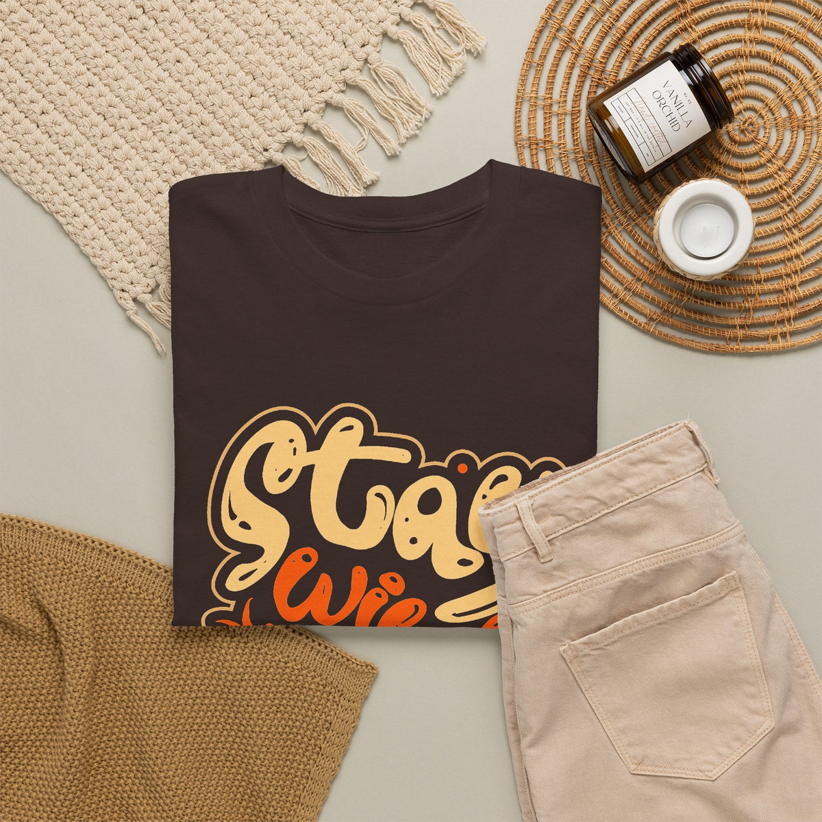 “Stay Wild and Free” T-Shirt – Boho & Natur Grafik-T-Shirt