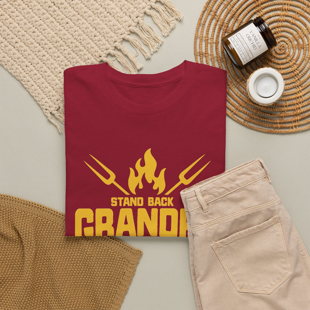 “Grandpa Is Grilling” T-Shirt – Lustiges BBQ & Grillen Grafik-T-Shirt
