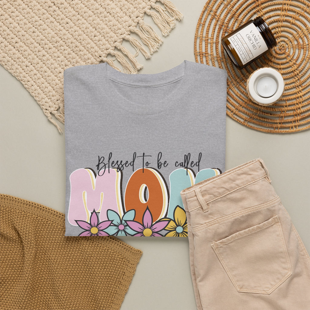 “Blessed to Be Called Mom” T-Shirt – Blumen & Mama Grafik-T-Shirt
