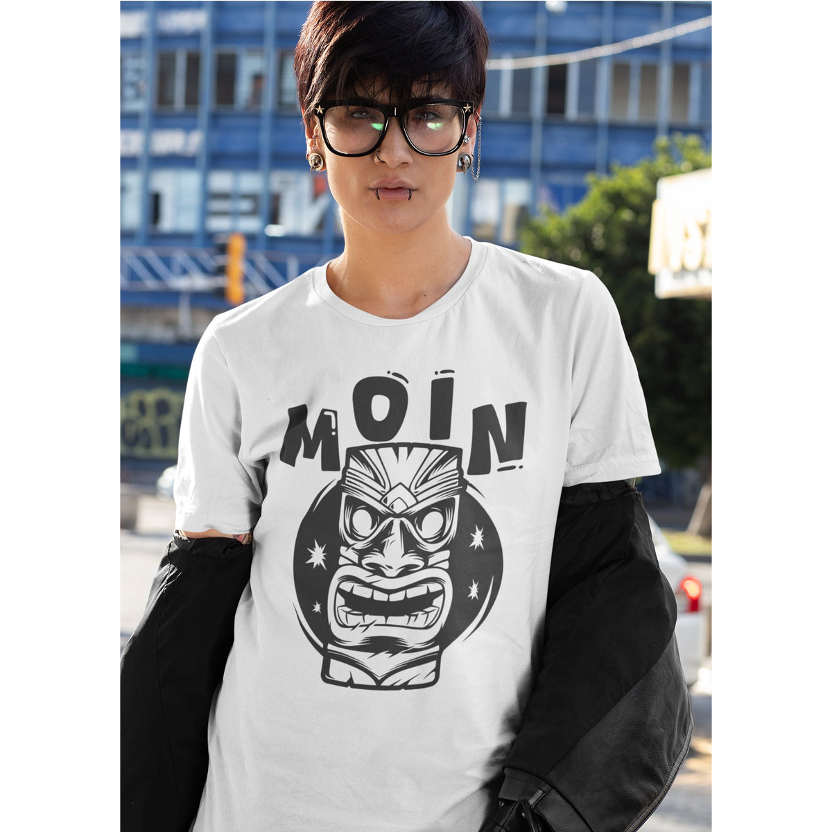 “MOIN” Tiki Mask T-Shirt – Tropisches Streetwear Grafik-T-Shirt