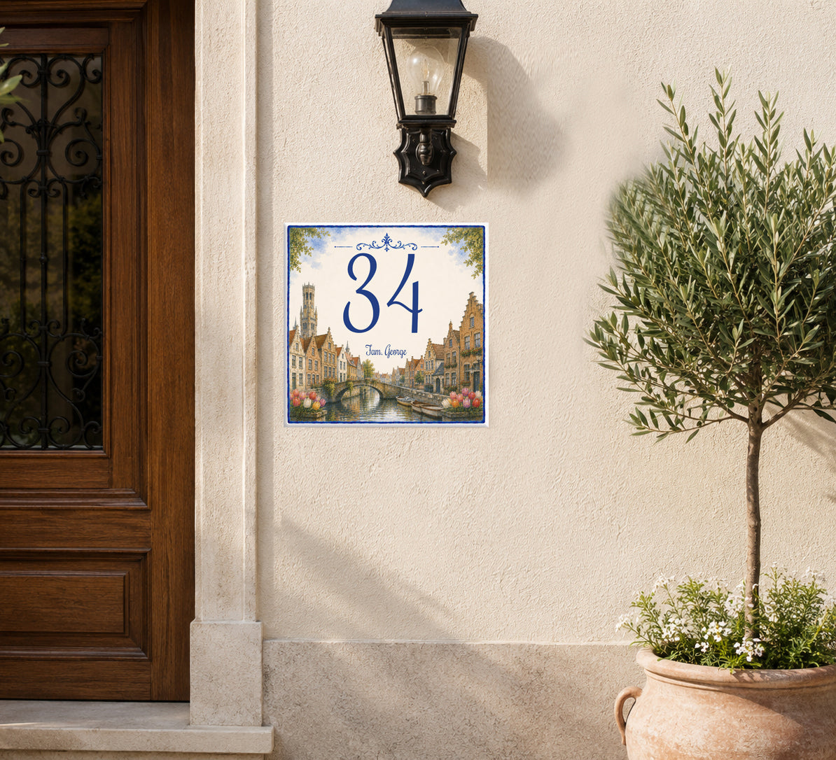 Personalisiertes Hausnummernschild Brugge – Landschaftsdesign P56