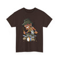 Drummer T-Shirt – Lustiger Cartoon Rock & Musik Grafik-T-Shirt