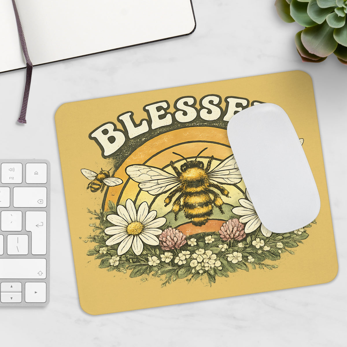 Blessed Bienen Mousepad – Blumen & Natur Design – Mousepad von Kalabula, 23,2 × 19,4 cm