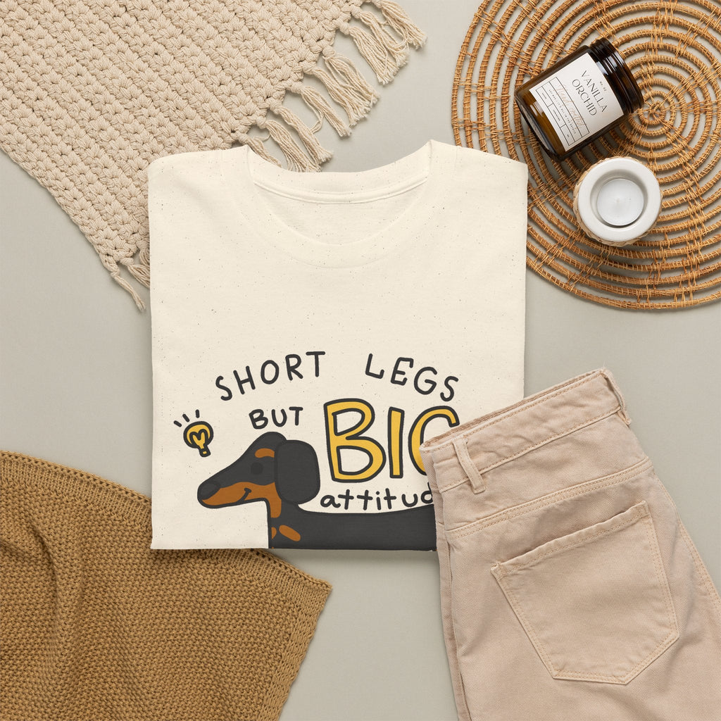 “Short Legs, Big Attitude” Dachshund T-Shirt – Lustiger Hund Grafik-T-Shirt