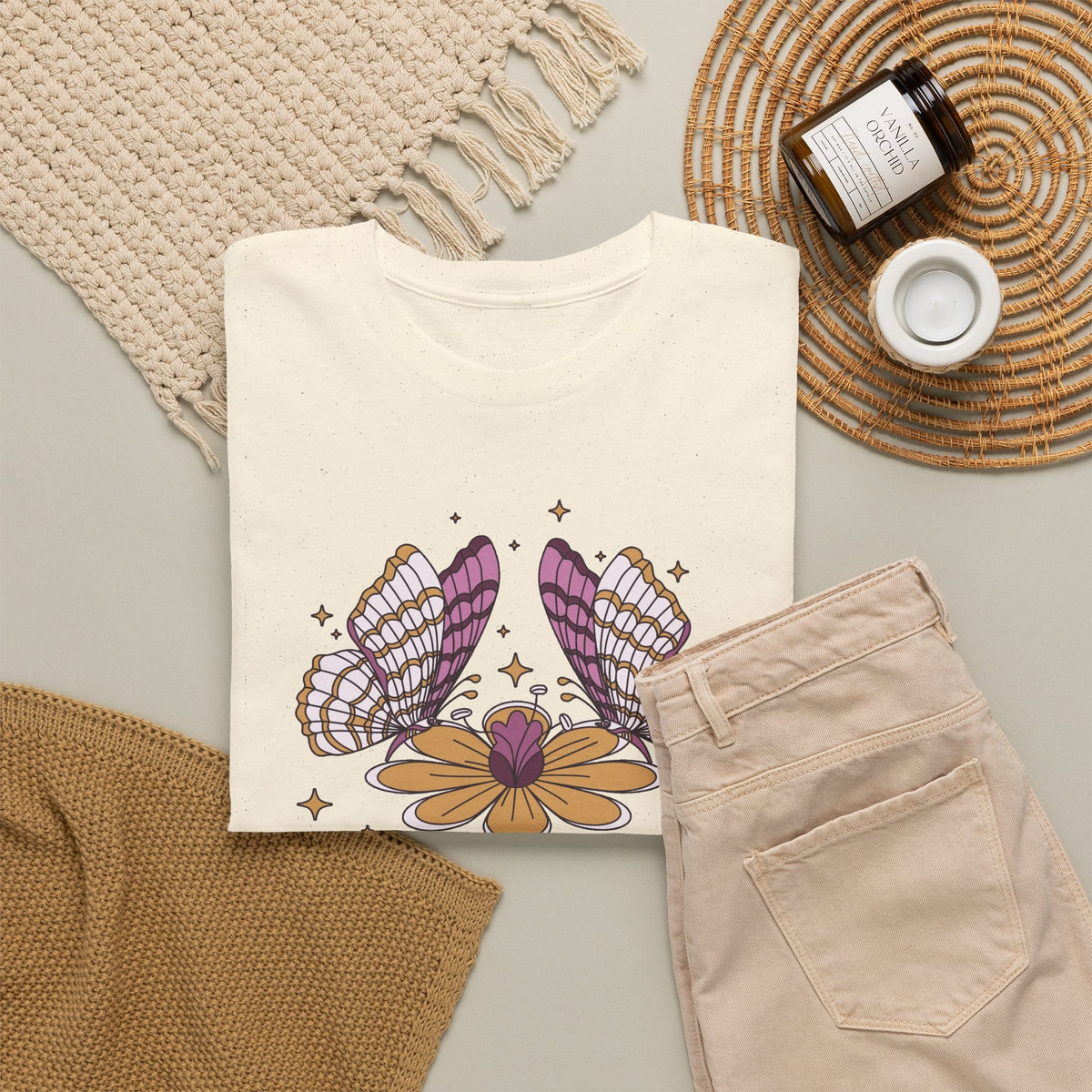 Butterfly & Flowers T-Shirt – Boho-Blumen Grafik-T-Shirt