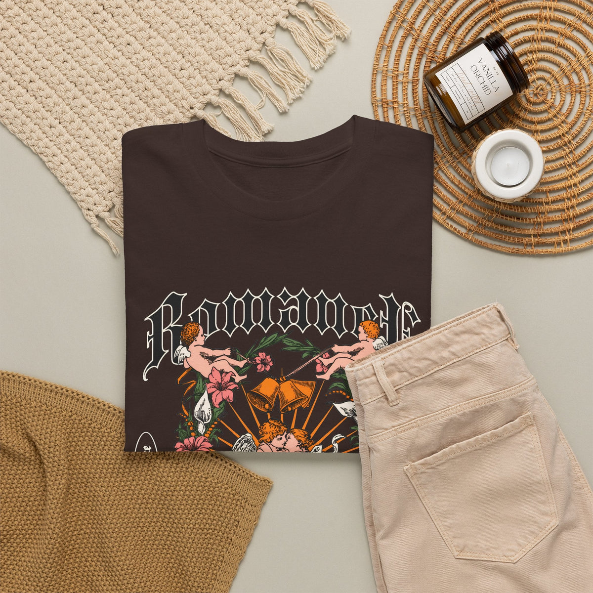 Gothic Floral Angel “Romancer” T-Shirt – Dark Vintage Unisex Grafik-T-Shirt