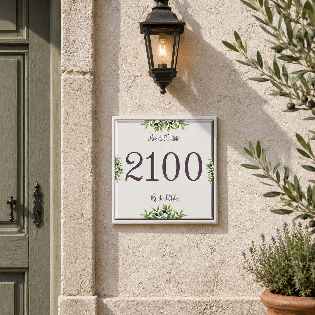 Personalisiertes Hausnummernschild Triest – mit Name P33